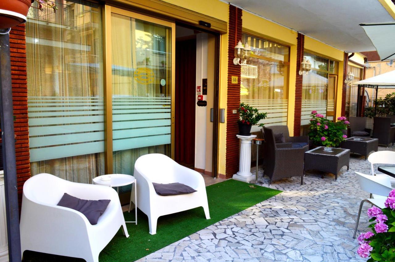 Hotel Cirene Rimini Exterior photo