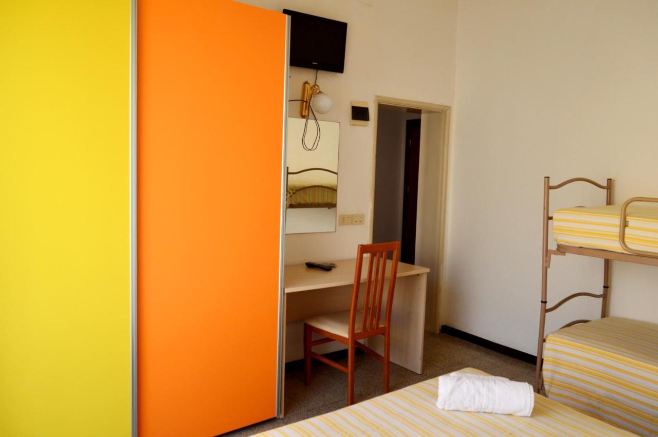 Hotel Cirene Rimini Exterior photo