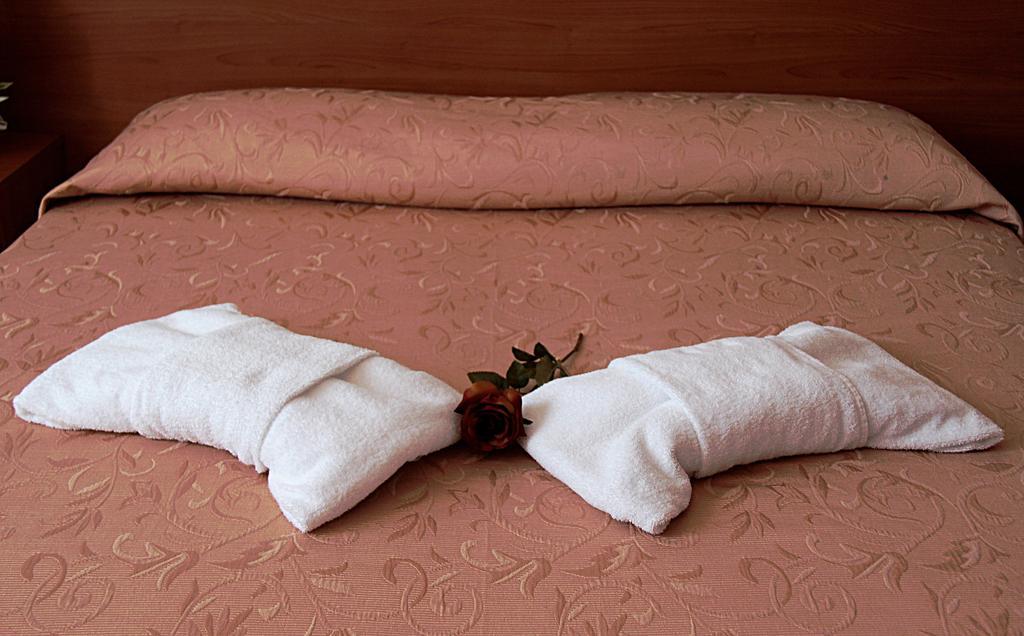 Hotel Cirene Rimini Room photo